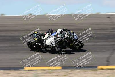 media/Apr-05-2024-Apex Assassins-CVMA Friday Practice (Fri) [[ee2ef04f2b]]/3-Racer 2/Session 3 (Bowl Speed Pans)/